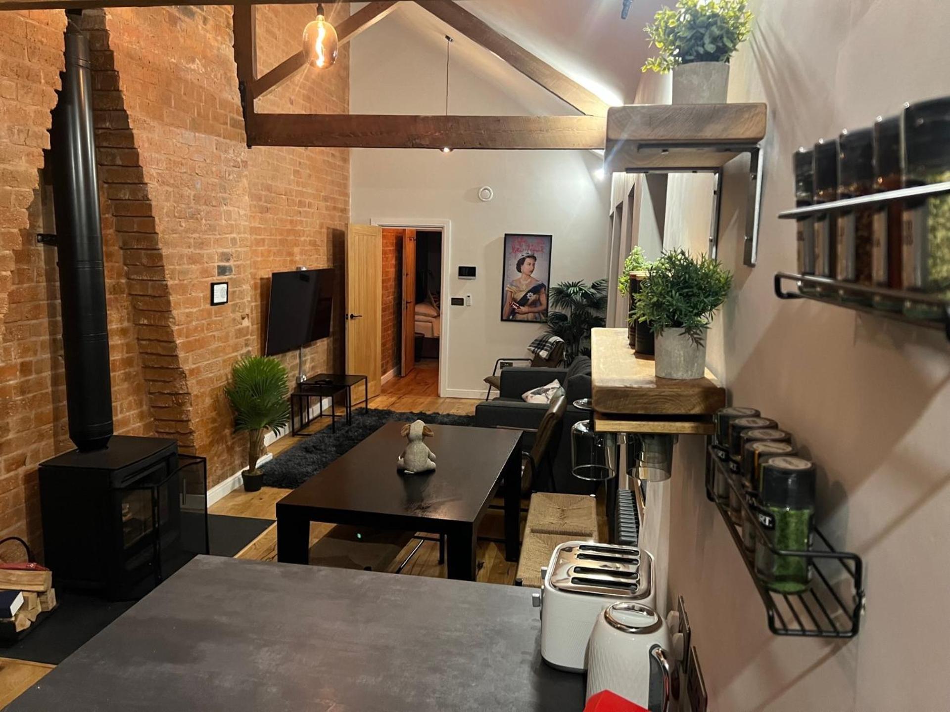 Willa Vip 3Br Grade2 Luxurious Industrial House With Wood Fire, Electric Blinds And Big Cast Iron Windows In The Heart Of The Jq Birmingham Zewnętrze zdjęcie