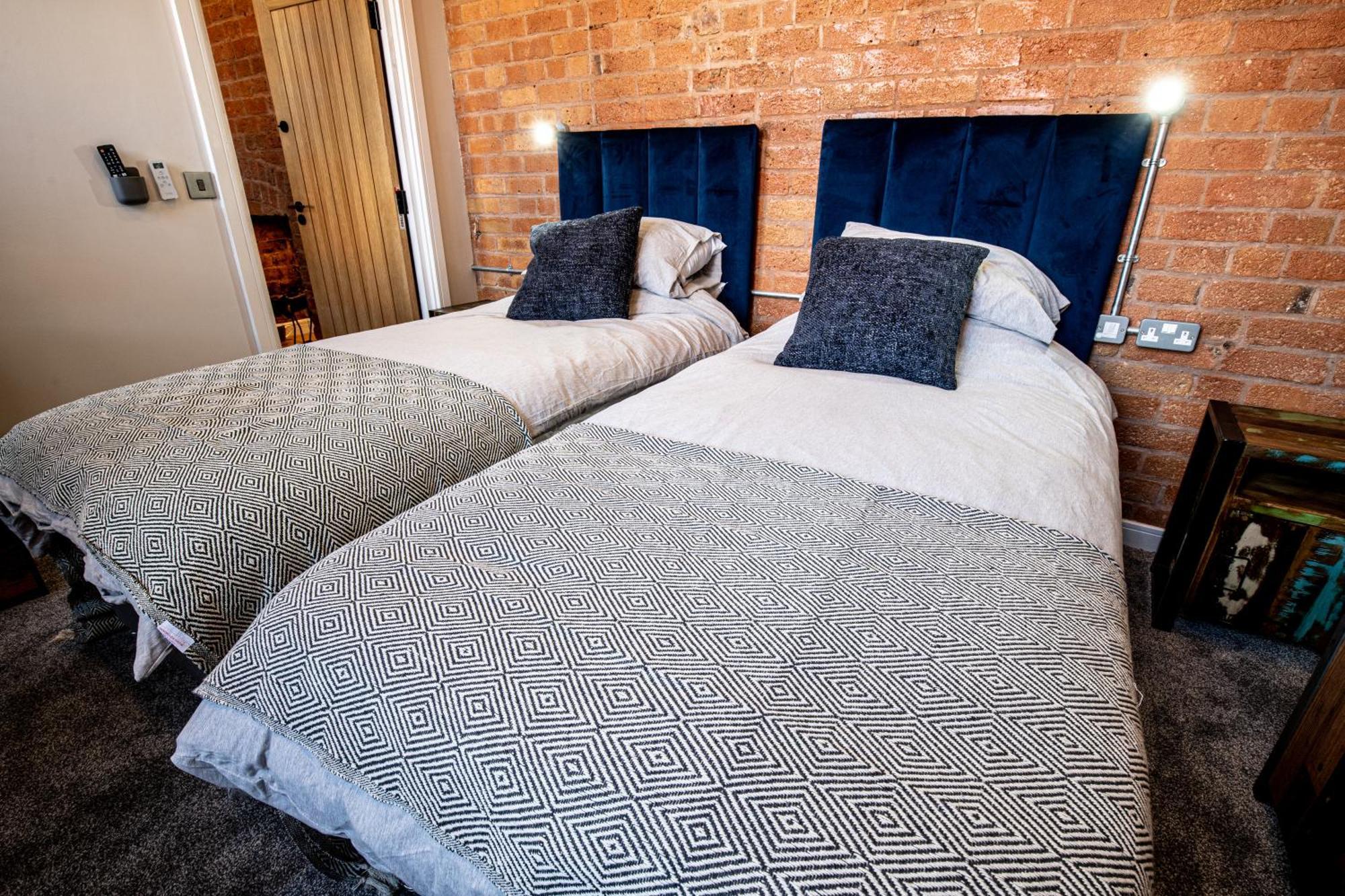 Willa Vip 3Br Grade2 Luxurious Industrial House With Wood Fire, Electric Blinds And Big Cast Iron Windows In The Heart Of The Jq Birmingham Zewnętrze zdjęcie