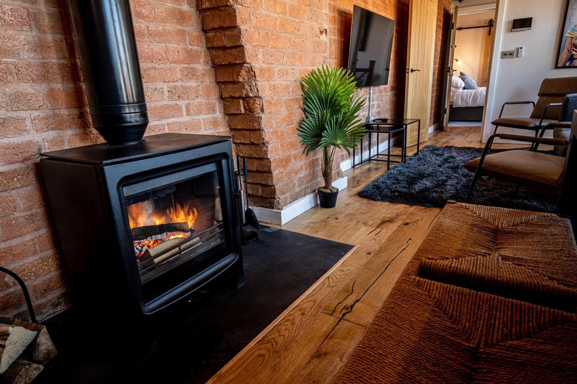 Willa Vip 3Br Grade2 Luxurious Industrial House With Wood Fire, Electric Blinds And Big Cast Iron Windows In The Heart Of The Jq Birmingham Zewnętrze zdjęcie